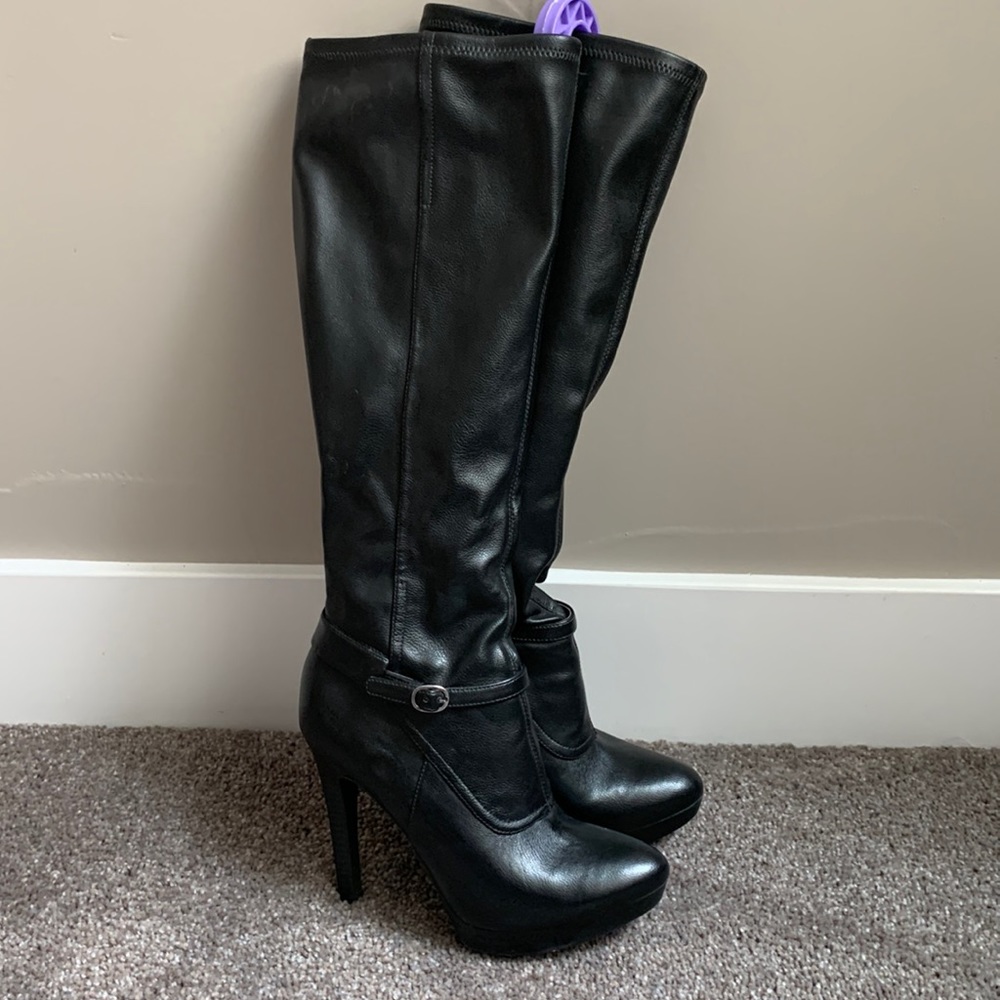 COPY - Nine West black leather boots. Heel is 3 1/2” plus platforms. Size 6.5